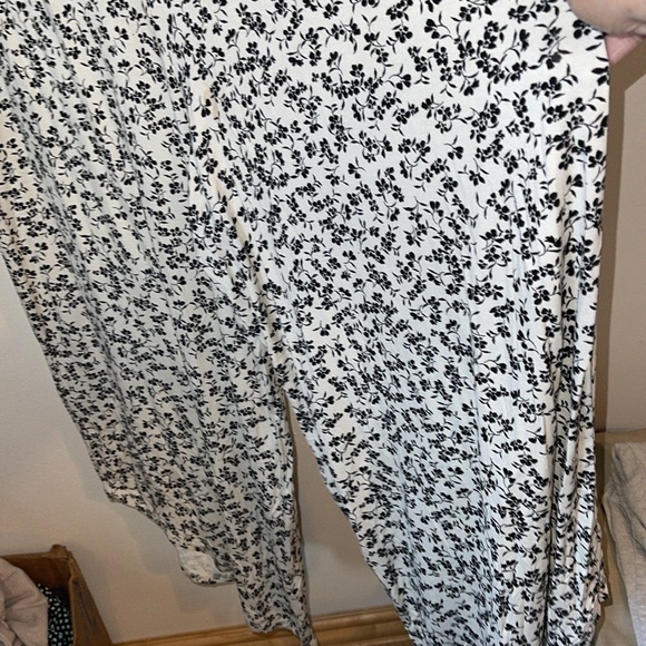 🌹NWOT:Z SUPPLY FLARED GIA DITSY JUMPSUIT - Picture 12 of 12